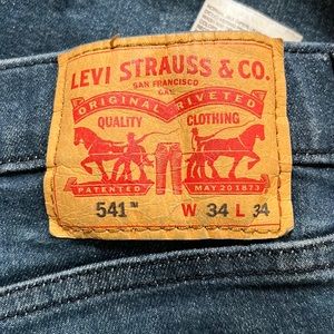 541™ ATHLETIC TAPER LEVI’S® FLEX MEN'S JEANS 34 x 34